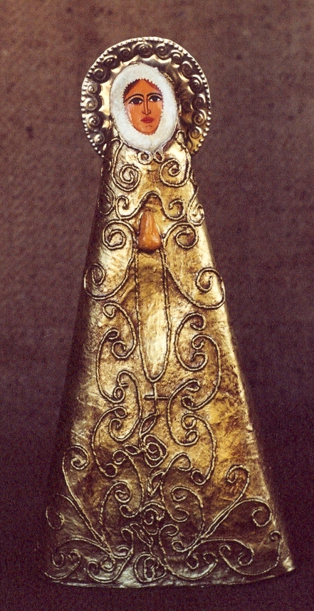 Virgen María en oro