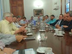 Trascendente reunión entre el Gobernador y los Gremios estatales santafesinos