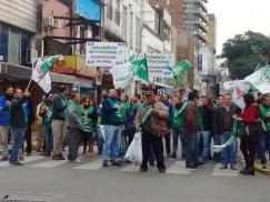 Fuerte reclamo, manifestación y paro en la Agencia de Seguridad Vial