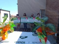 4 trabajadoras recibieron las llaves de sus casas en Rincón de Pavón