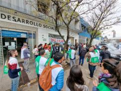 Se realizó una jornada de protesta en la Dirección de Niñez Santa Fe 