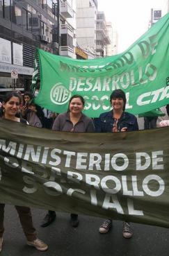 JORNADA DE PROTESTA EN LA 2º CIRCUNSCRIPCIÓN DEL MINISTERIO DE DESARROLLO SOCIAL DE LA PROVINCIA  