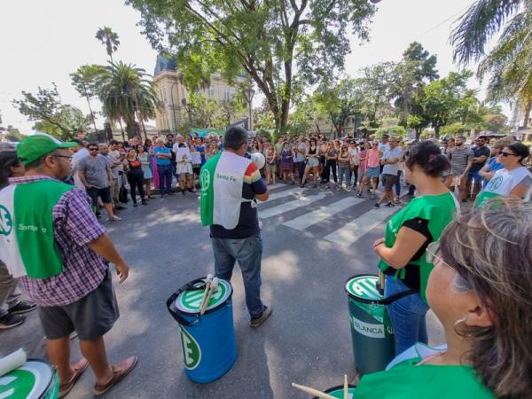 logro-de-ate-santa-fe-se-reincorpora-a-una-trabajadora-nacional-despedida