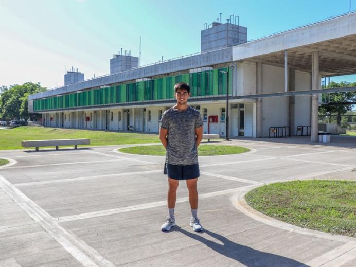 felicitaciones-al-nuevo-profesor-de-educacion-fisica-residente-unl-ate